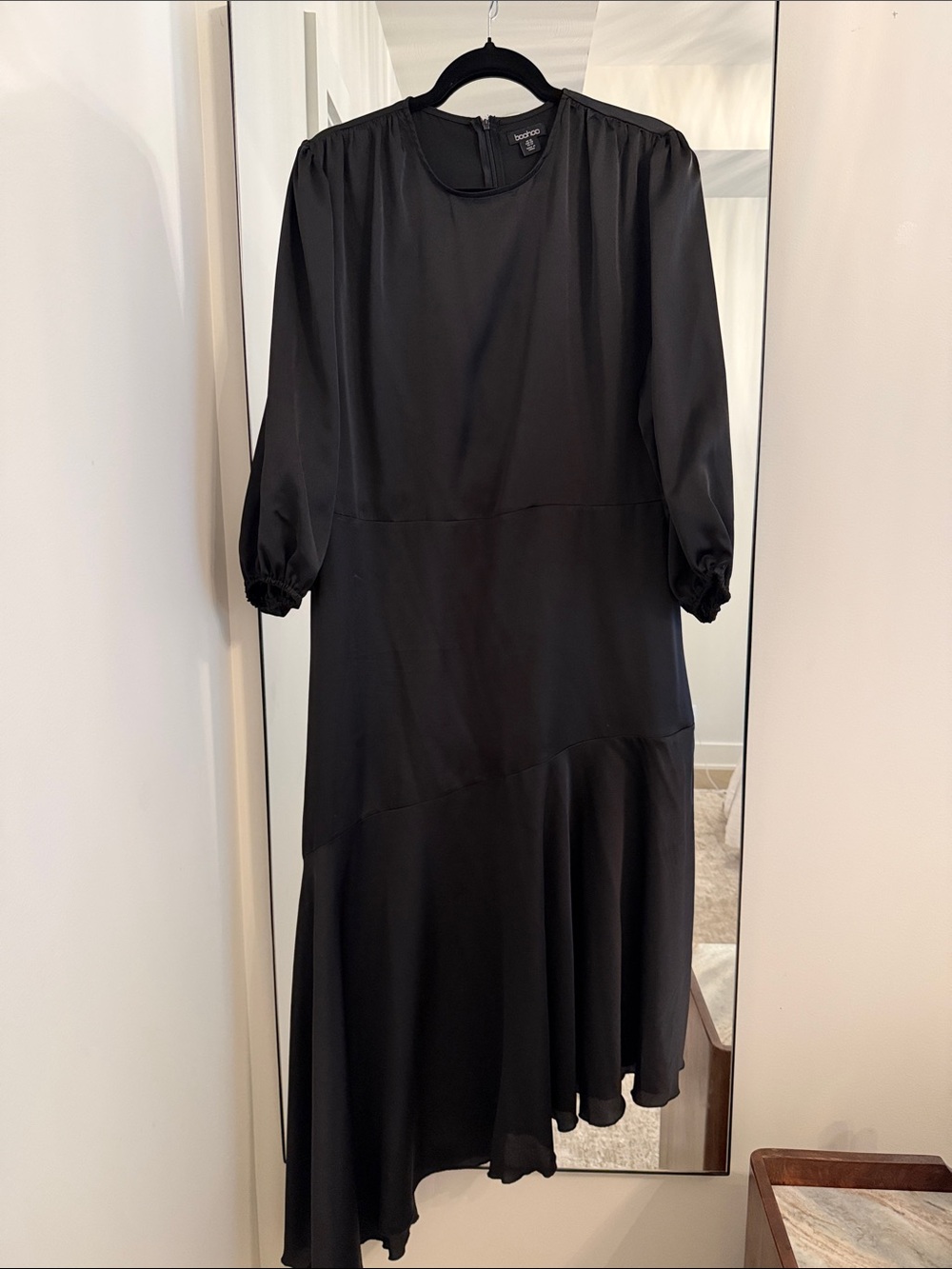 Boohoo Black Long-Sleeve Asymmetric Hem Midi Dress